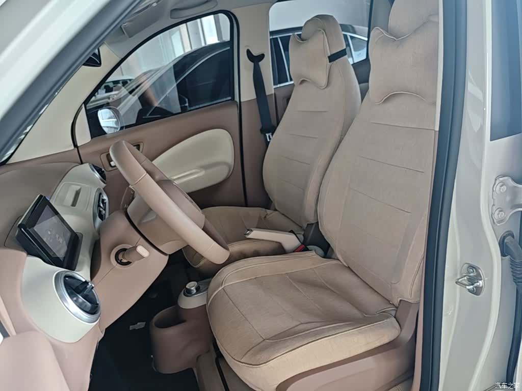 Wuling MINIEV, 2025 11