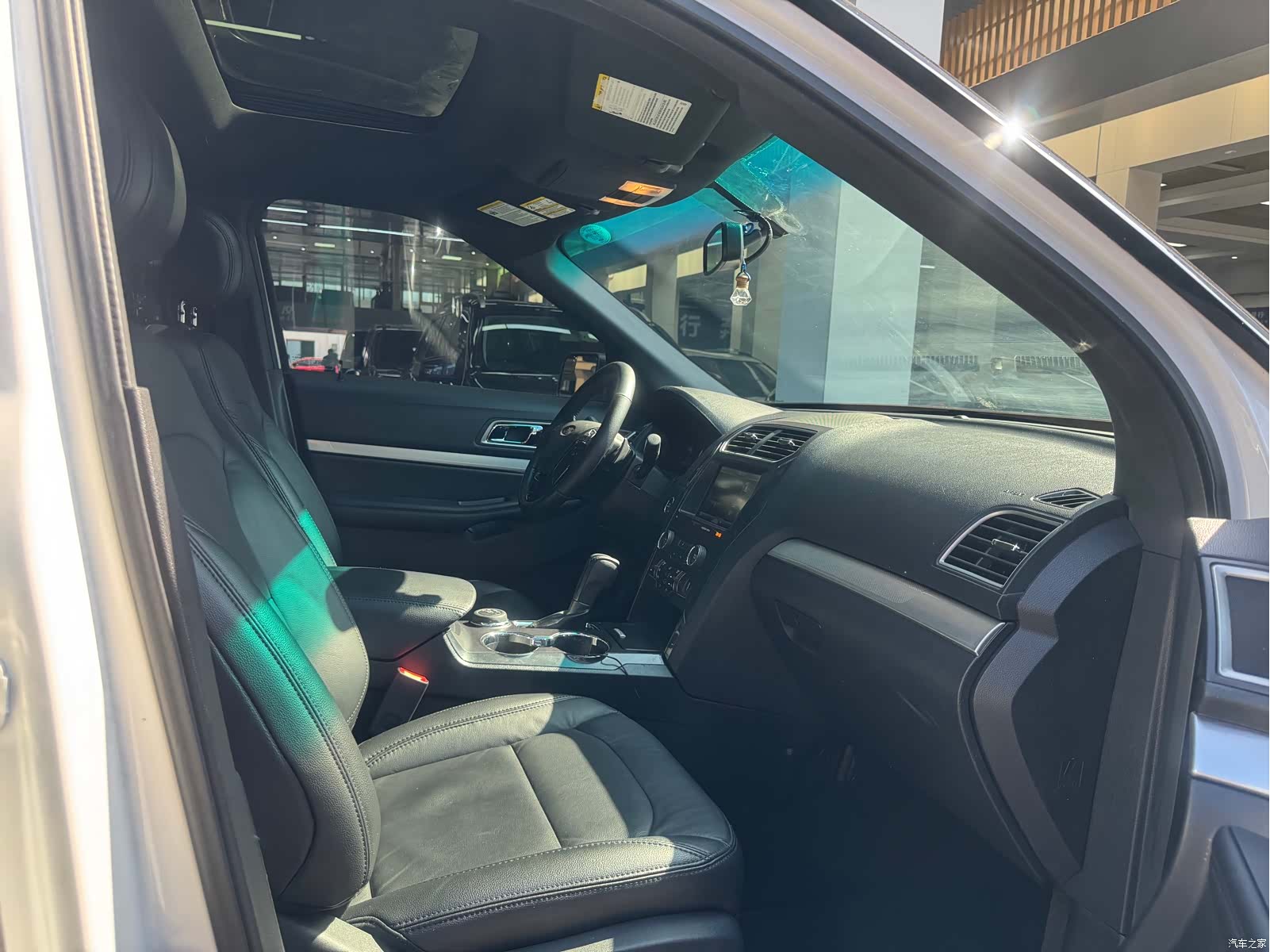 Ford Explorer, 2016 20