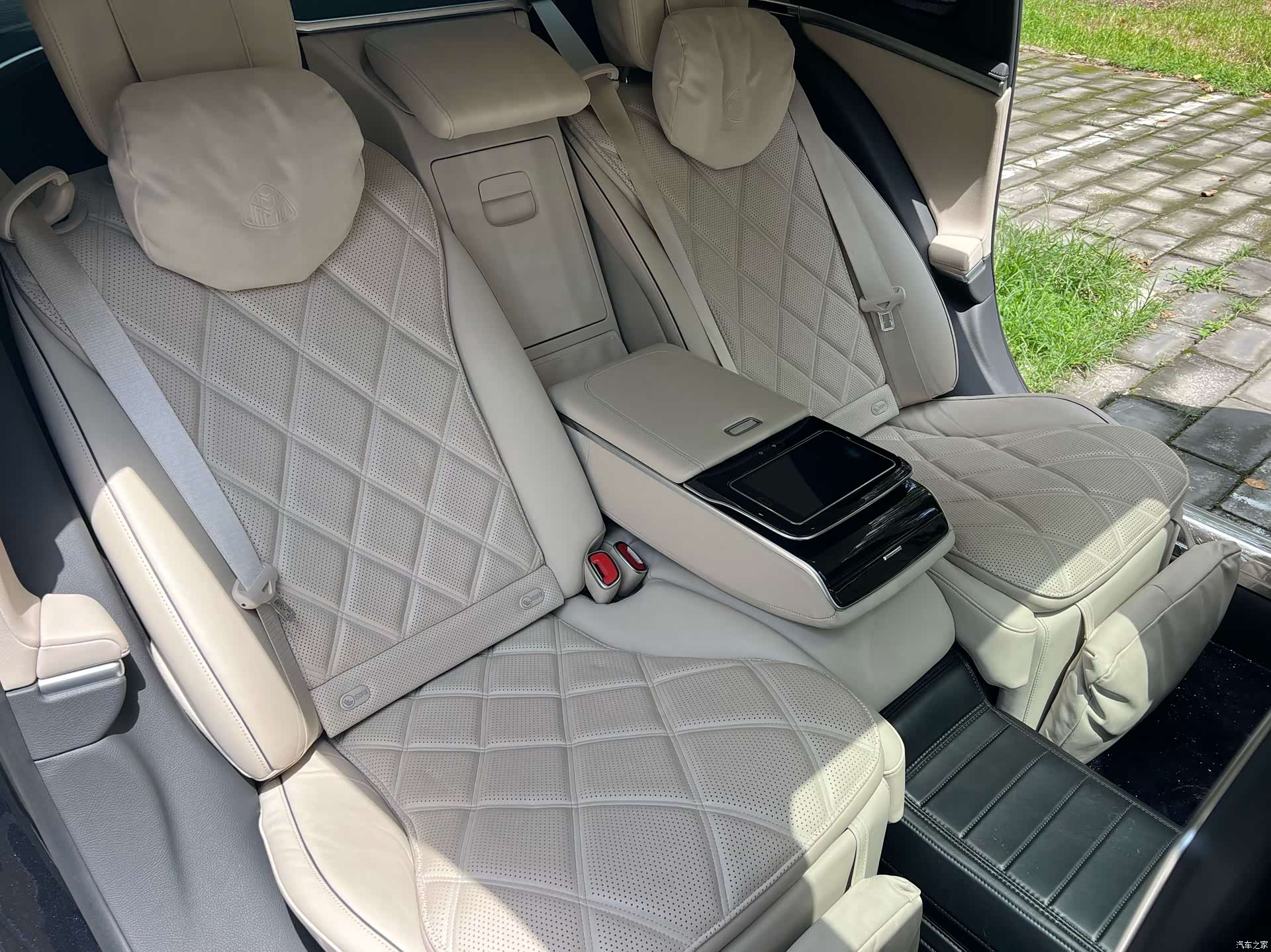Maybach S-Class, 2022 12