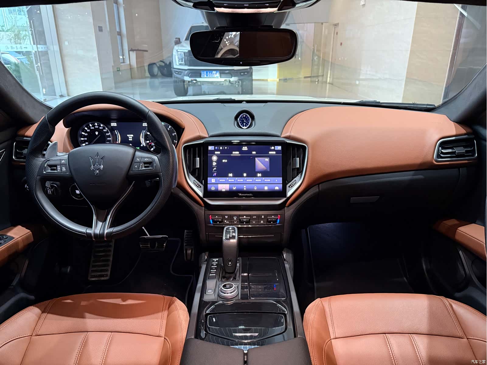 Maserati Ghibli, 2023 16