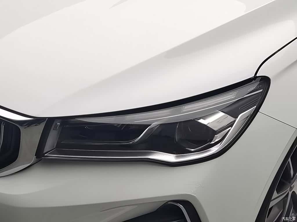 Geely Emgrand, 2021 7