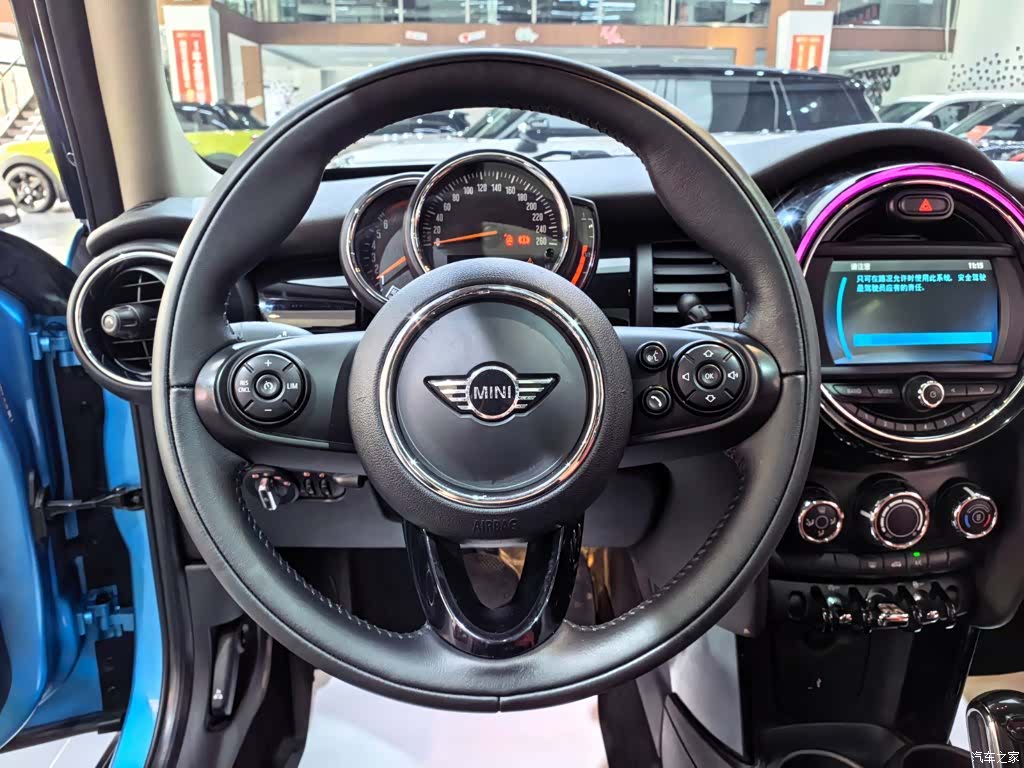 Mini ONE, 2019 7