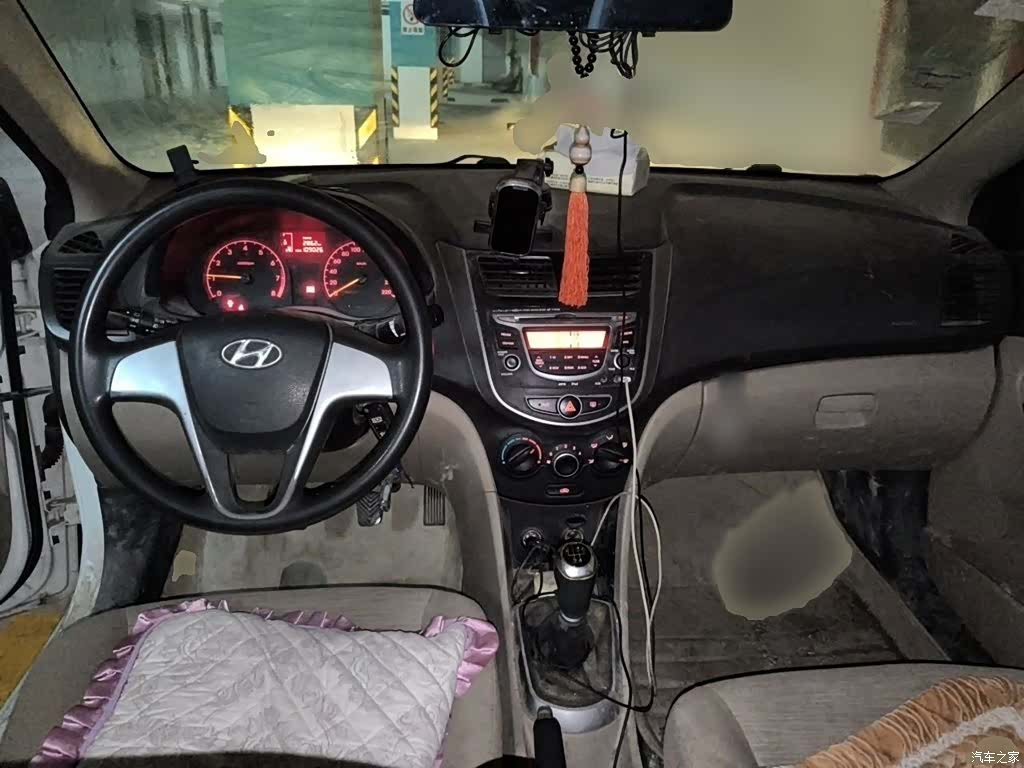 Hyundai GLS, 2015 13