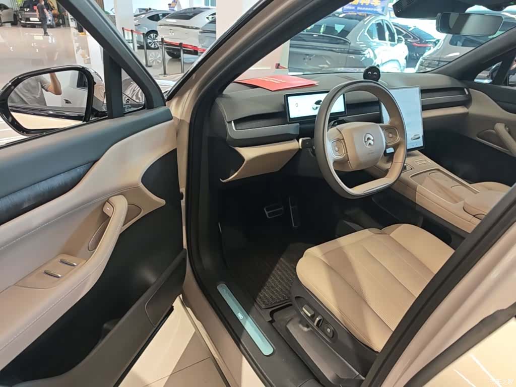 NIO ES8, 2024 16