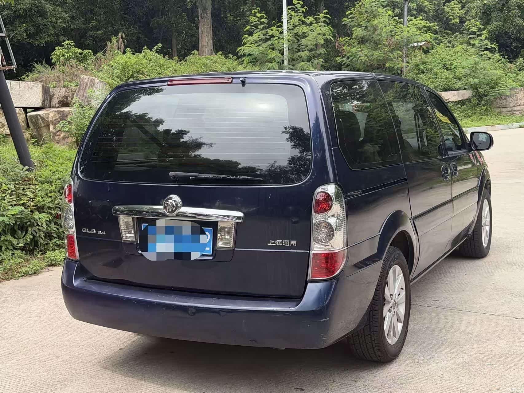 Buick GL8, 2015 9