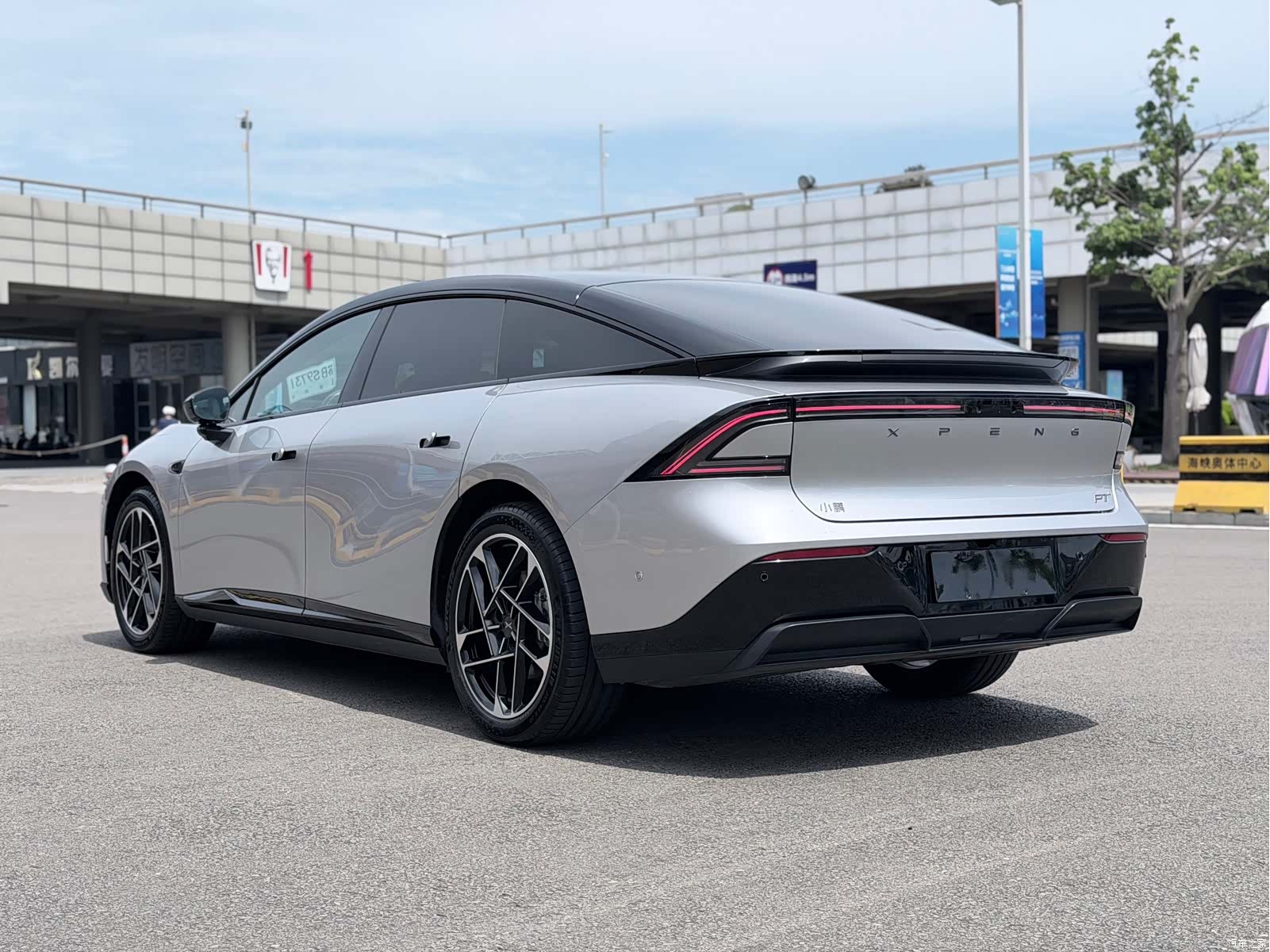 Xpeng P7, 2025 6