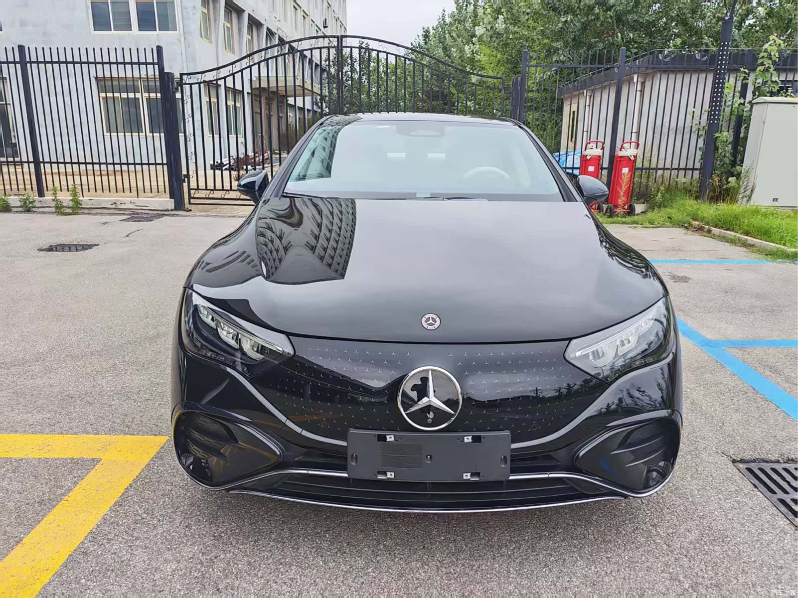 Mercedes-Benz EQE, 2025 3