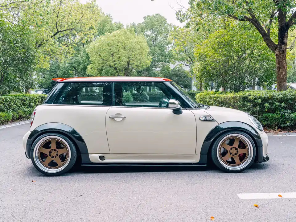 MINI JCW