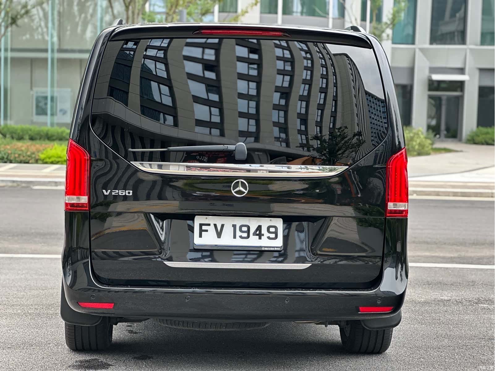Mercedes-Benz V-Class, 2020 7