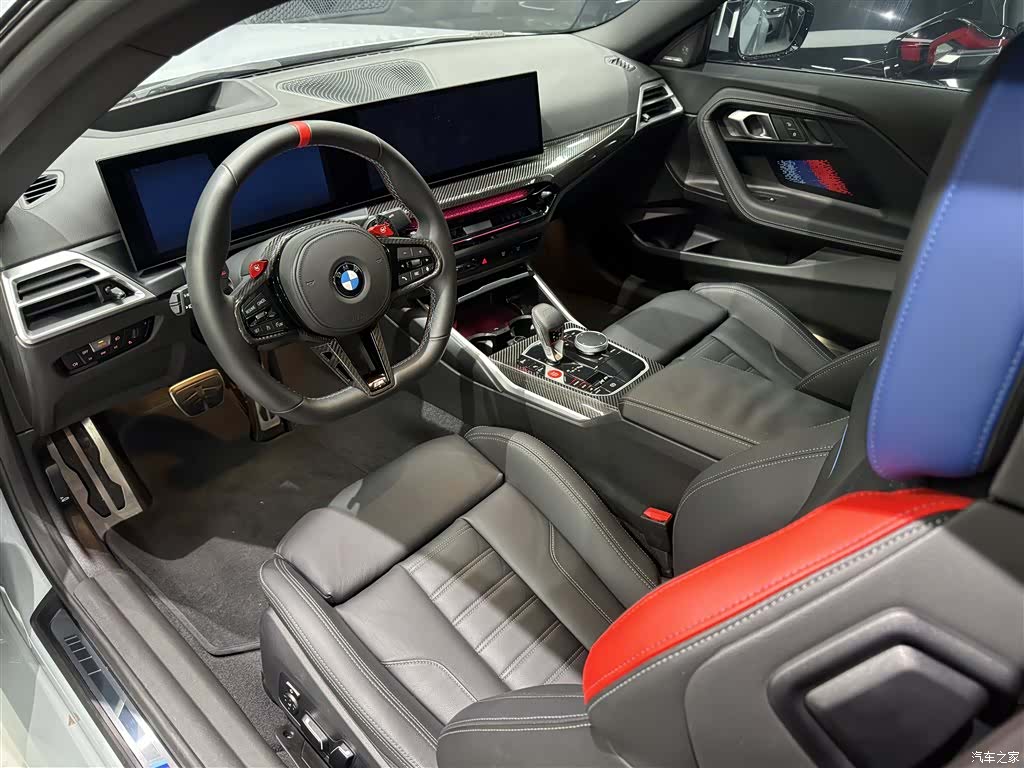 BMW M2, 2025 7