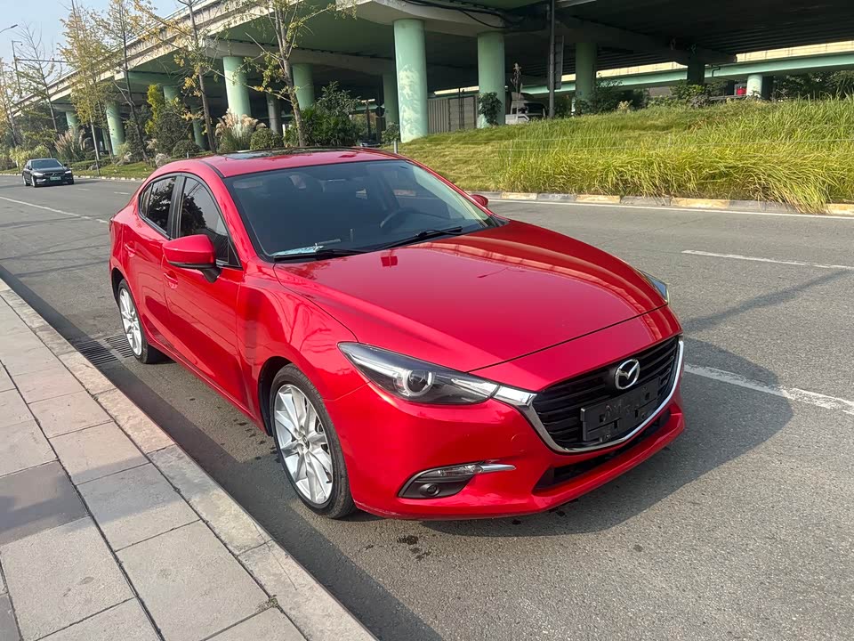 Mazda 3 Angkesaila