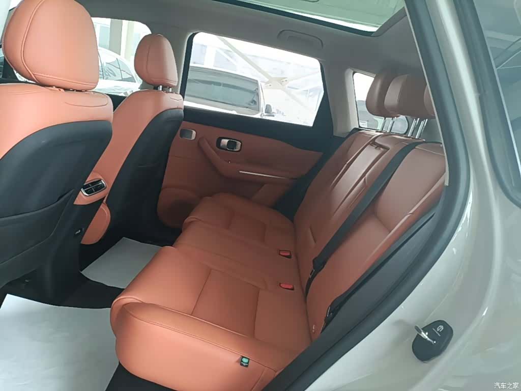 Leapmotor C10, 2025 17