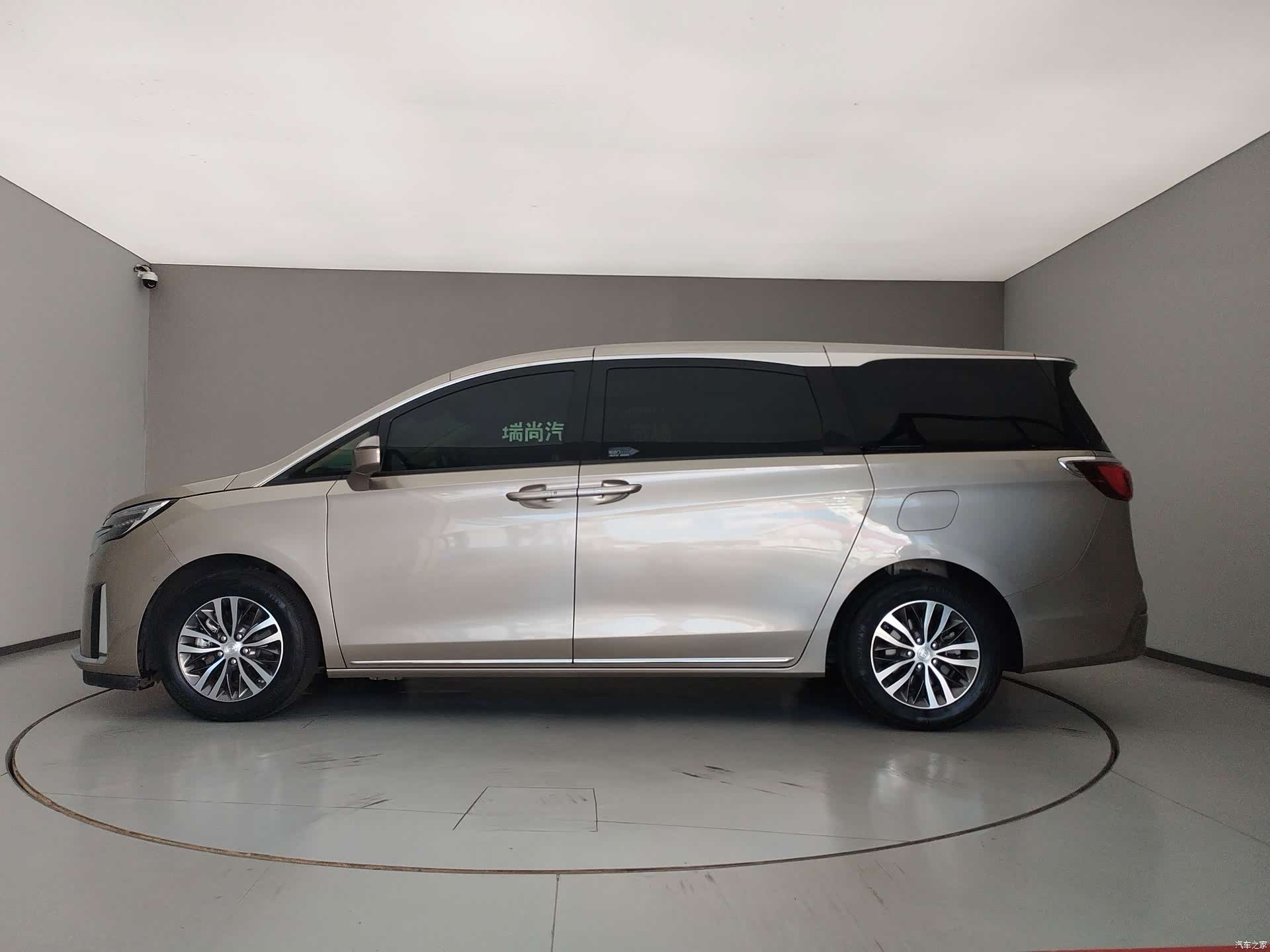 Buick GL8, 2023 8