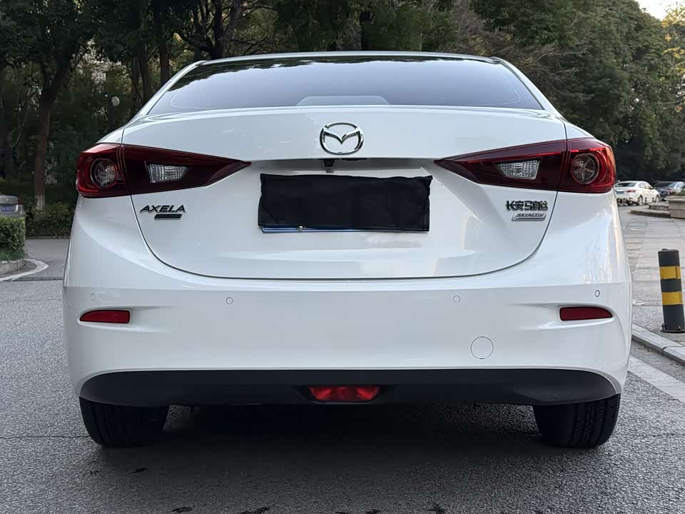 Mazda 3 Angkesaila