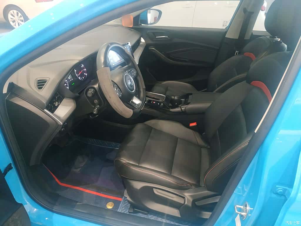 MG MG5, 2022 15