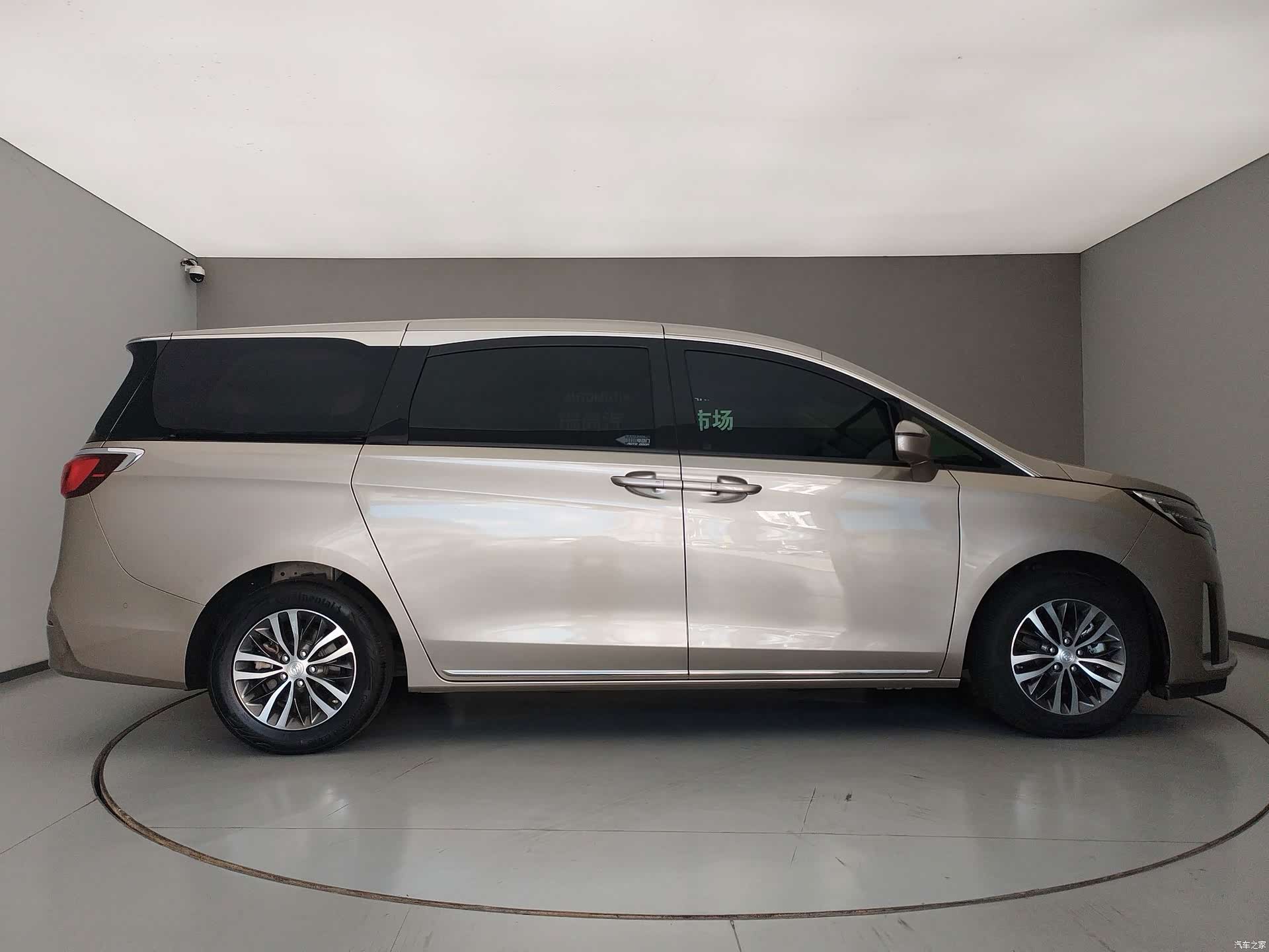 Buick GL8, 2023 4