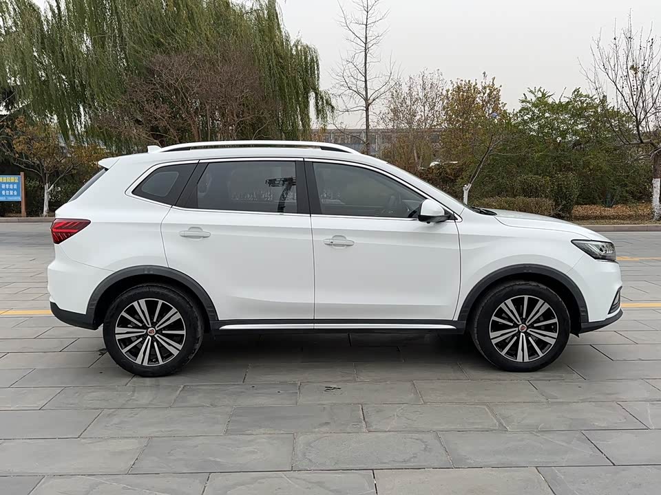 Roewe RX5