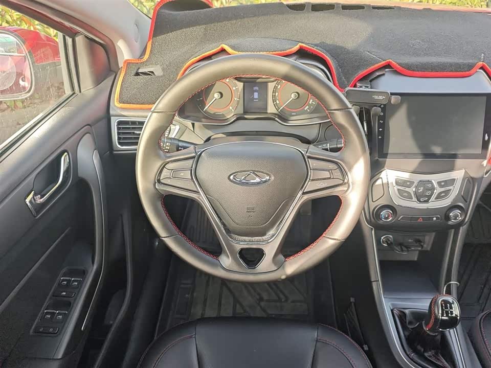 Chery Arrizo 5