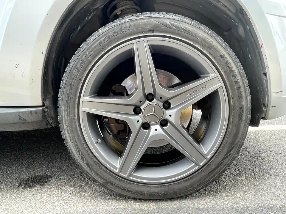 Mercedes-Benz GLK grade