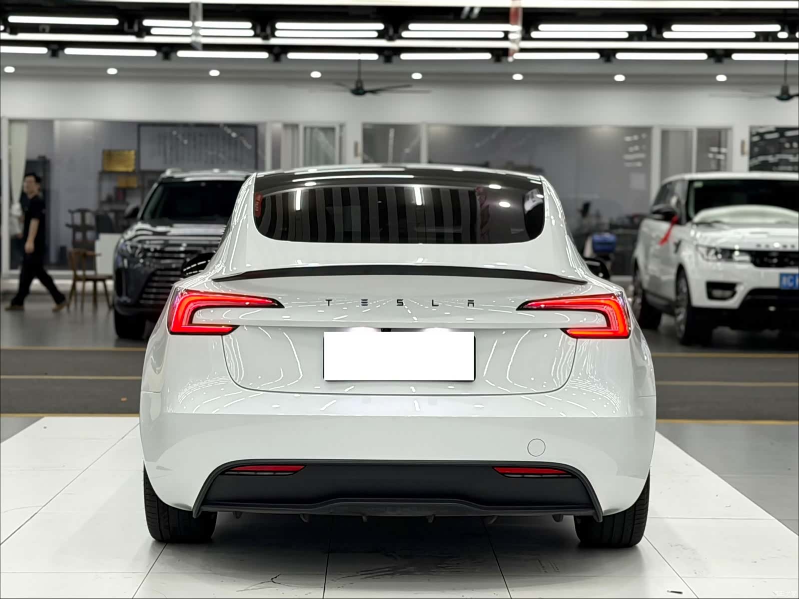 Tesla Model 3, 2024 все фото
