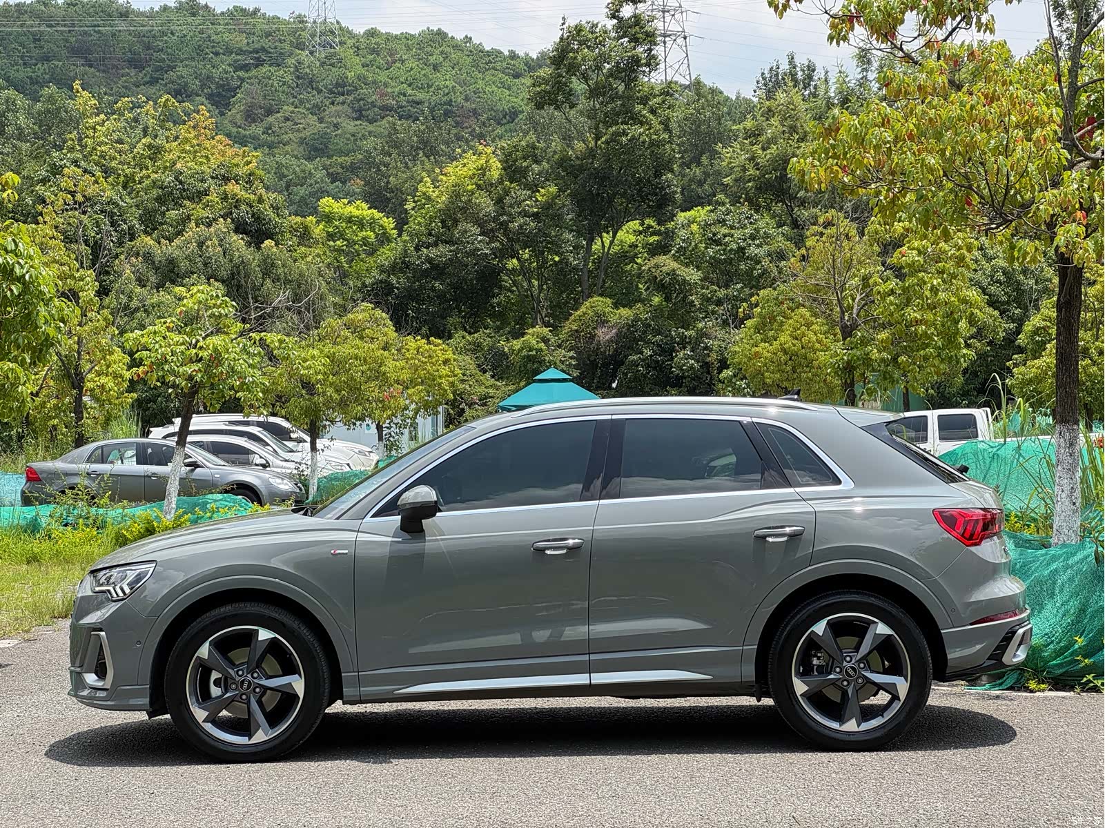 Audi Q3, 2023 3