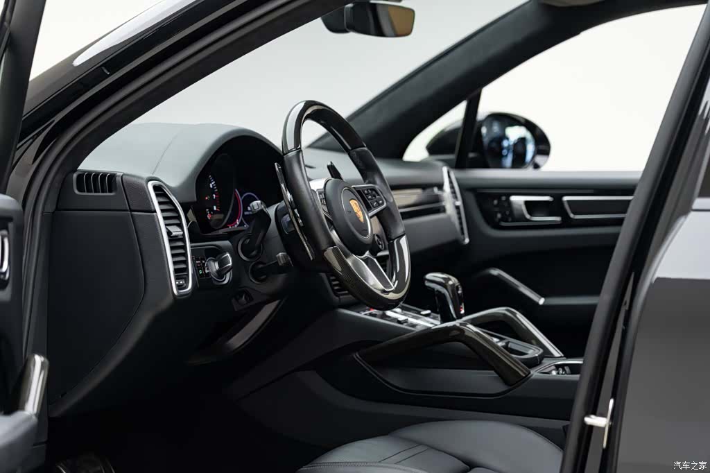 Porsche Cayenne, 2019 9