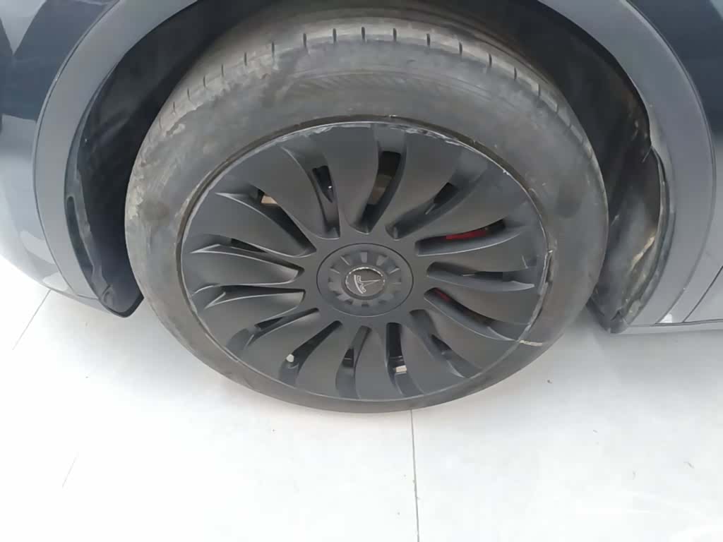 Tesla Model Y, 2024 25