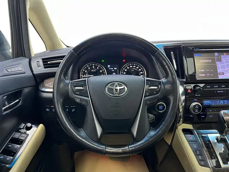 Toyota Elfa