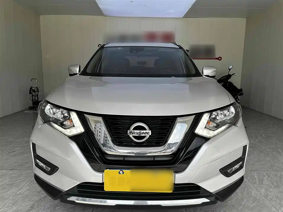 Nissan Qijun
