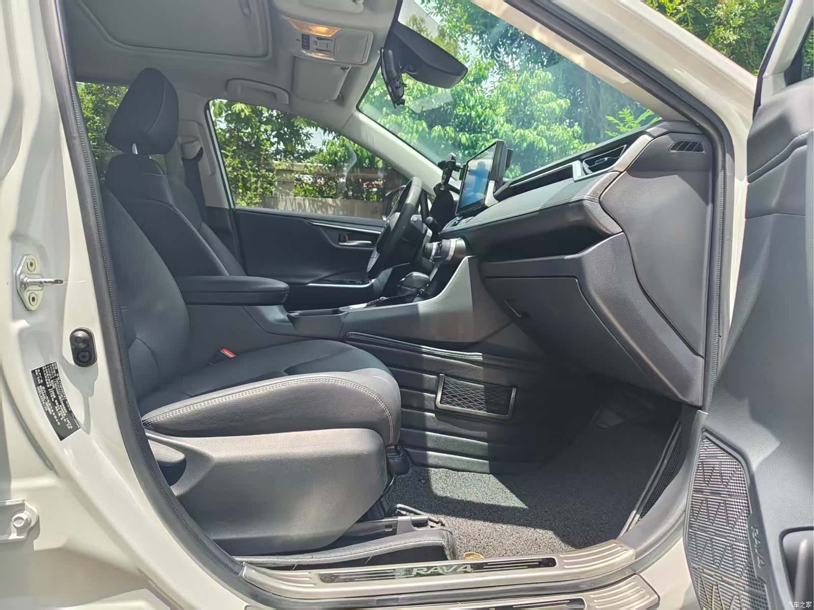 Toyota RAV4, 2022 12