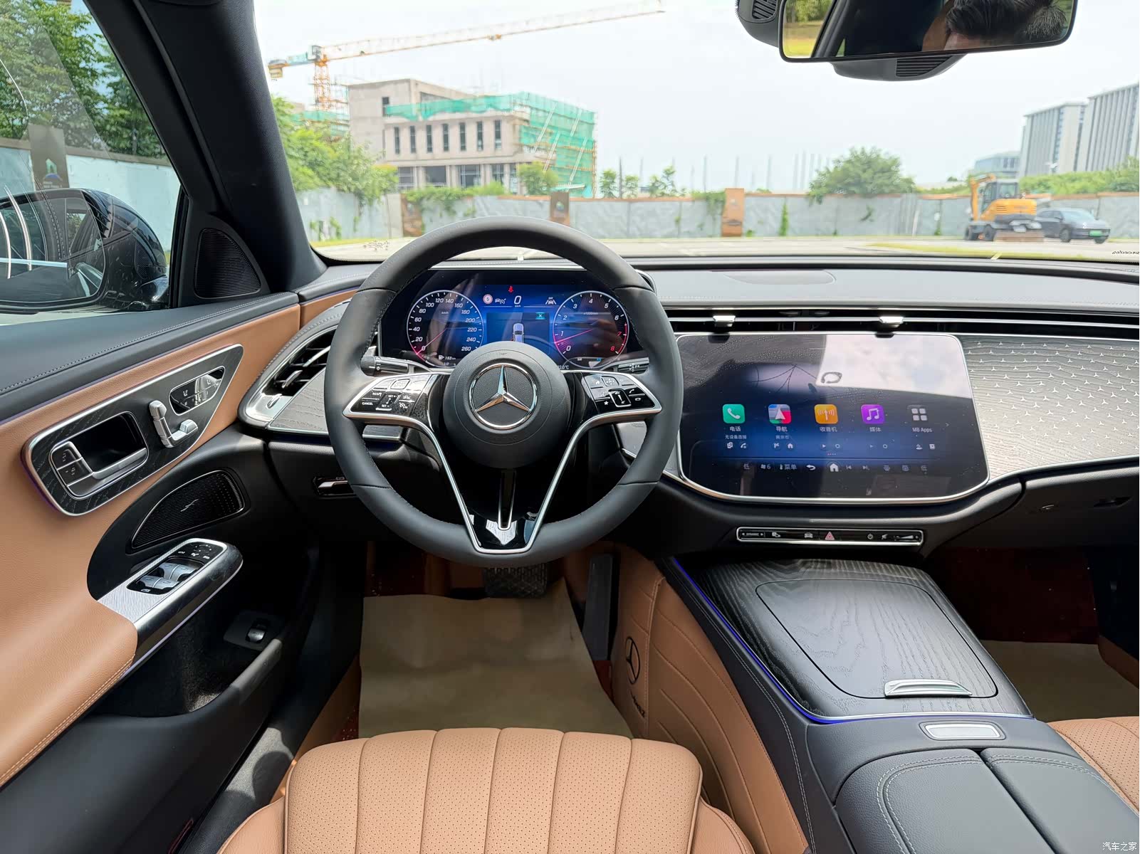 Mercedes-Benz E-Class, 2024 8