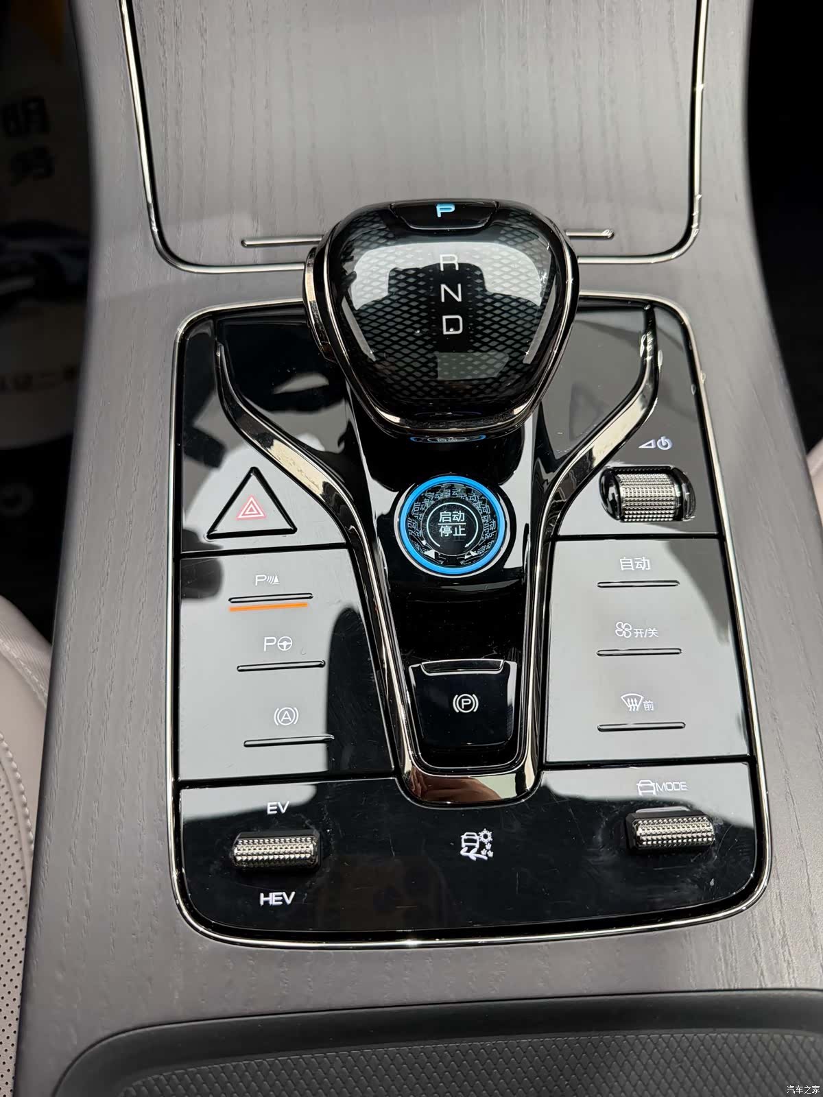 BYD Han, 2025 23