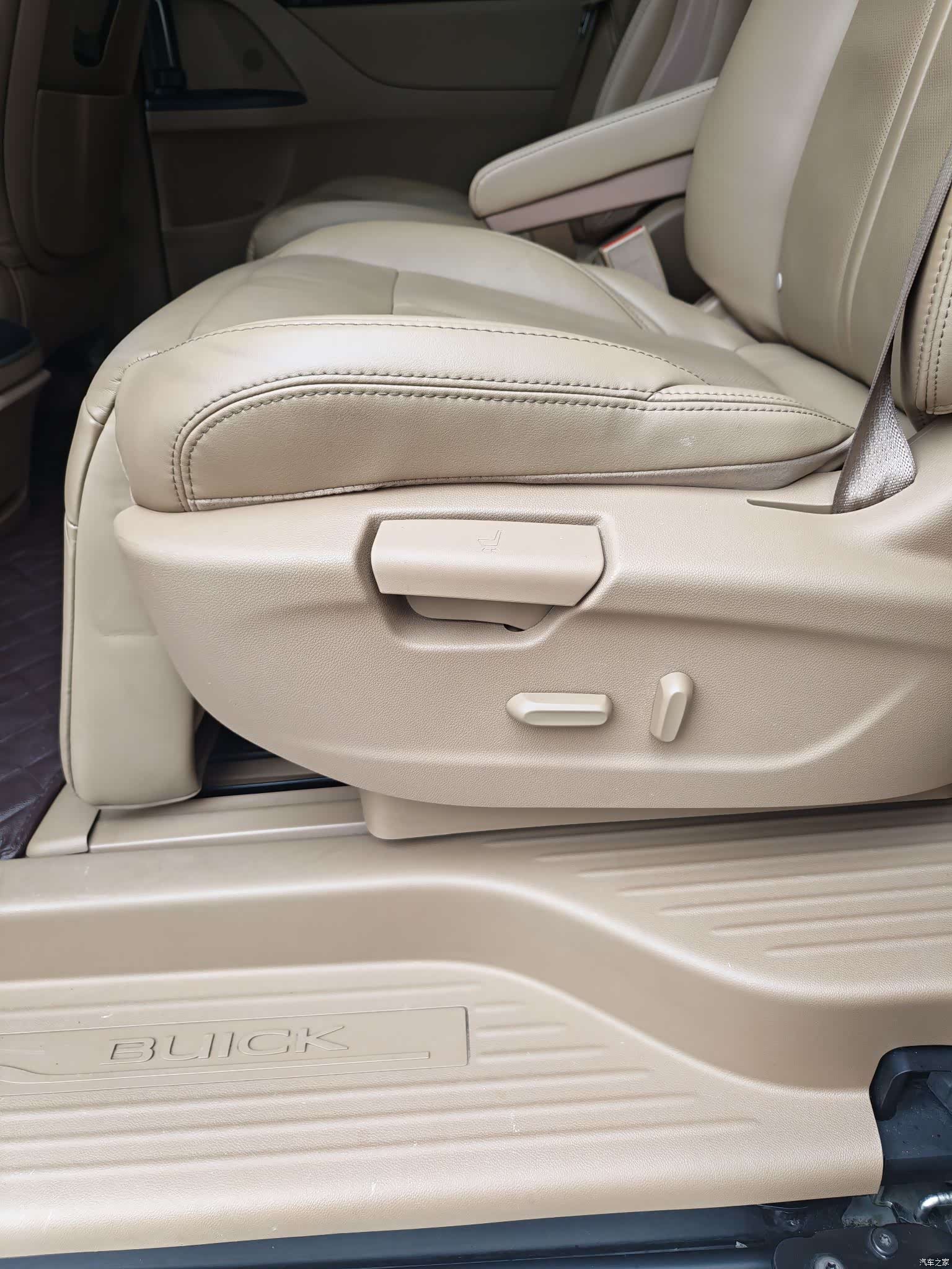 Buick GL8, 2018 16