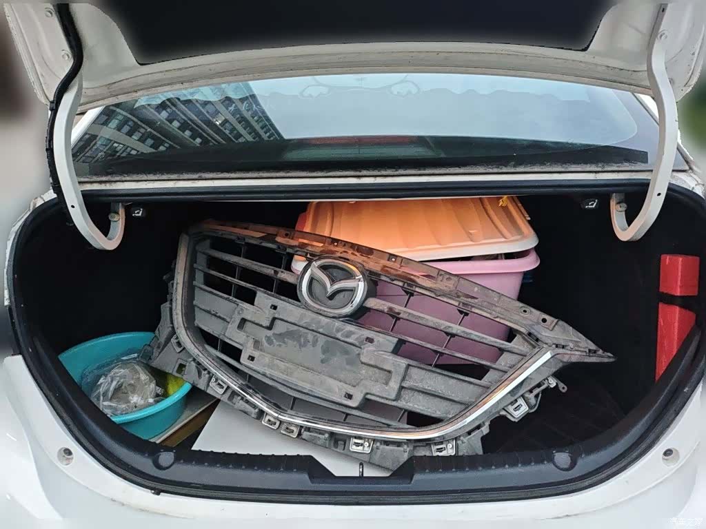 Mazda Mazda3, 2016 10