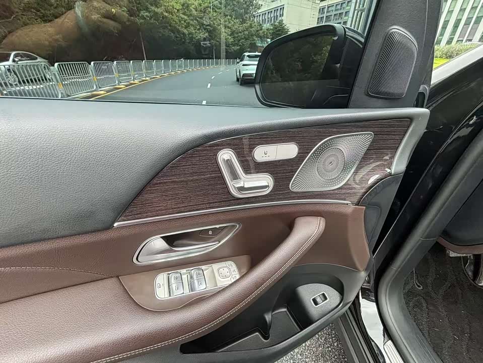 Mercedes-Benz GLE Mercedes-Benz GLE