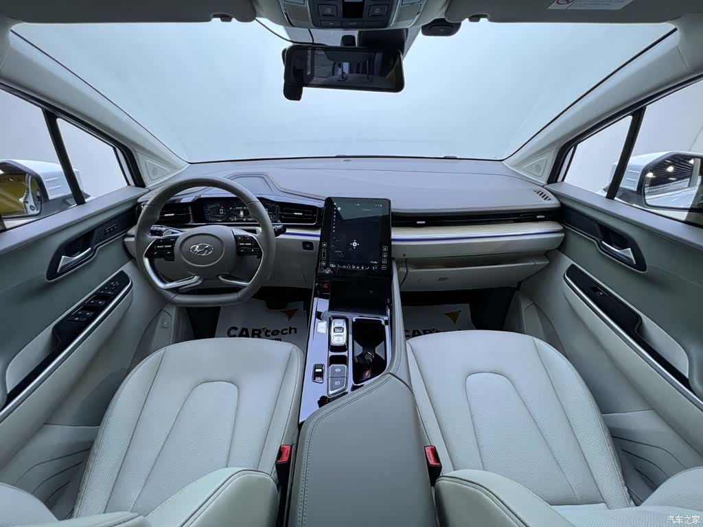 Hyundai Custo, 2022 12