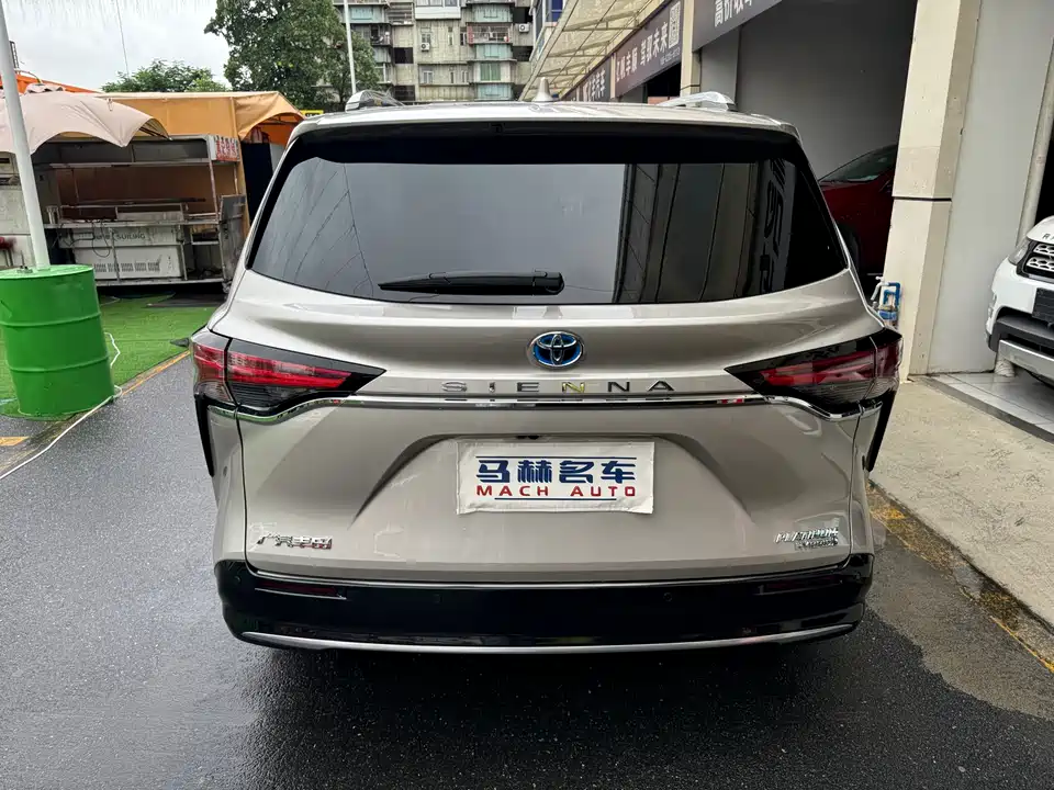 Toyota SIENNA