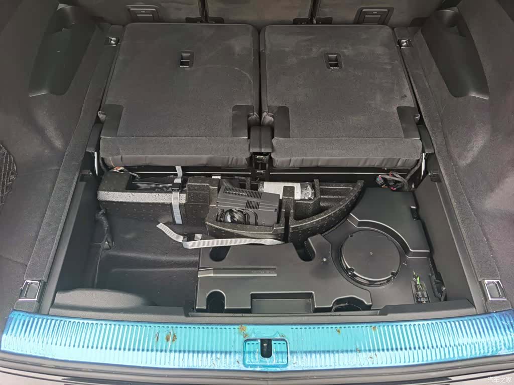 Audi Q7, 2023 11