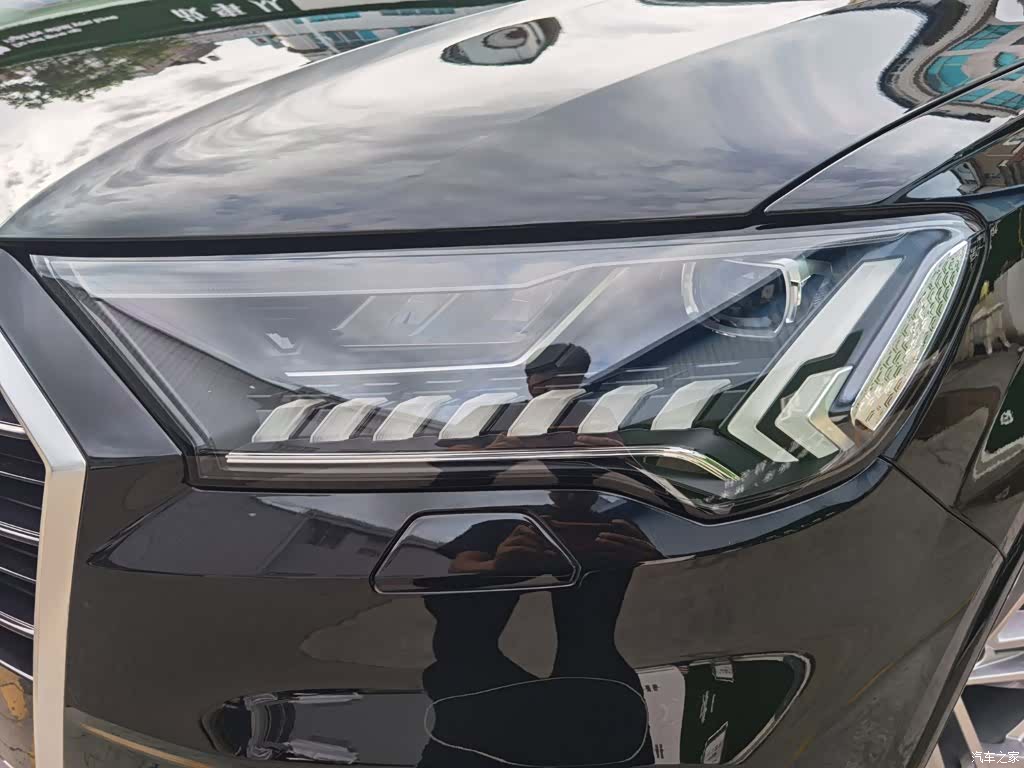 Audi Q7, 2023 28