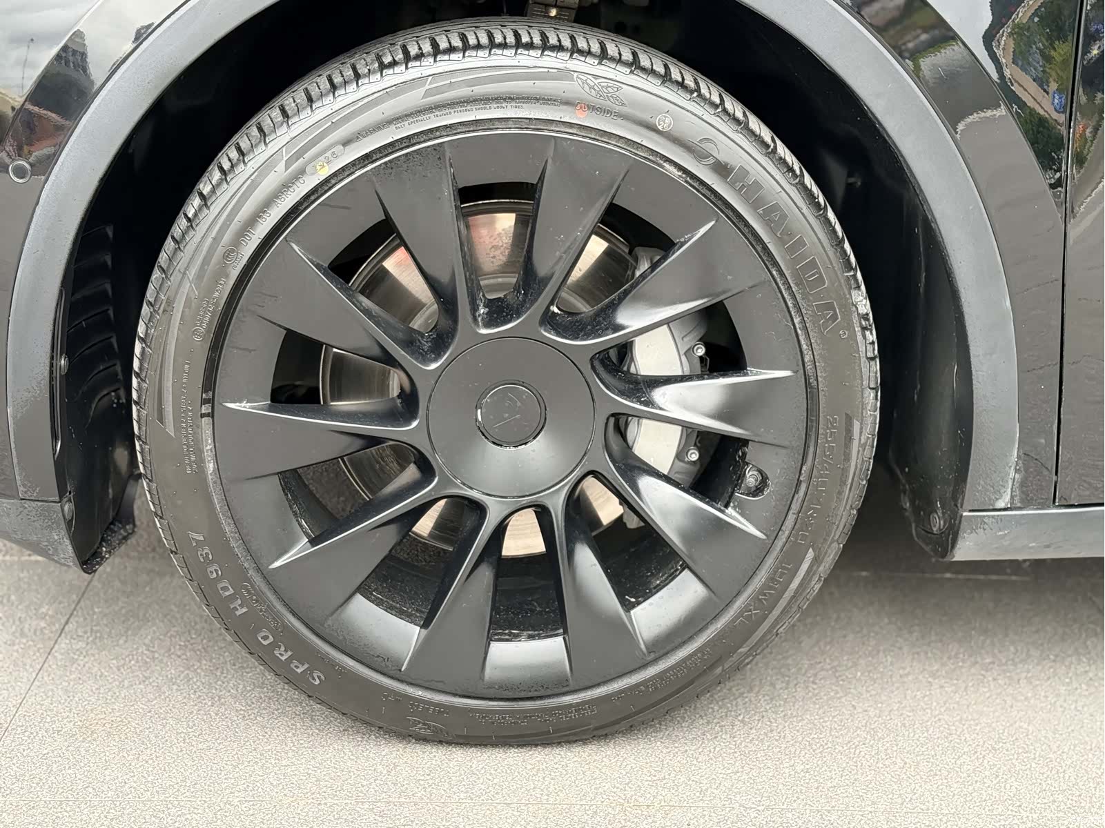Tesla Model Y, 2023 9