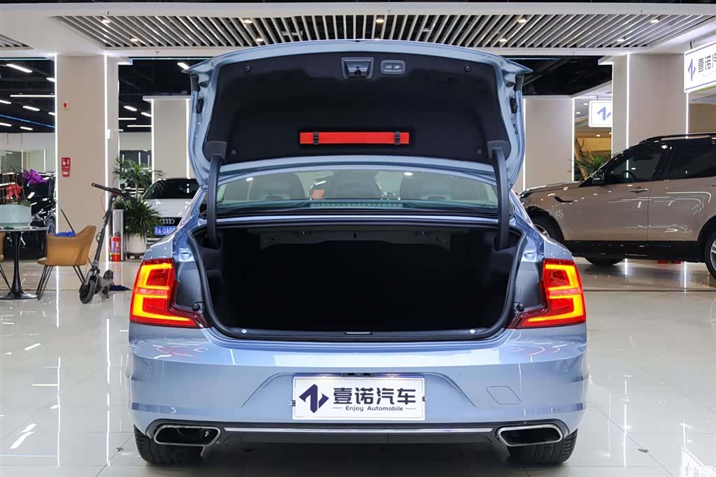 Volvo S90, 2019 33