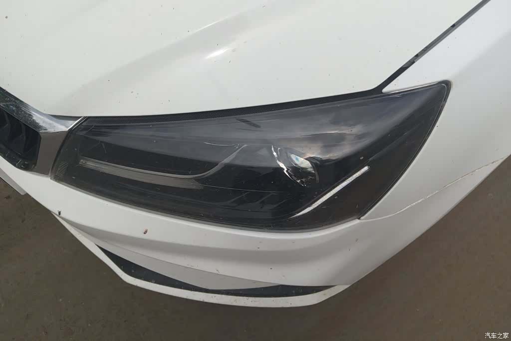 Geely Emgrand, 2022 все фото