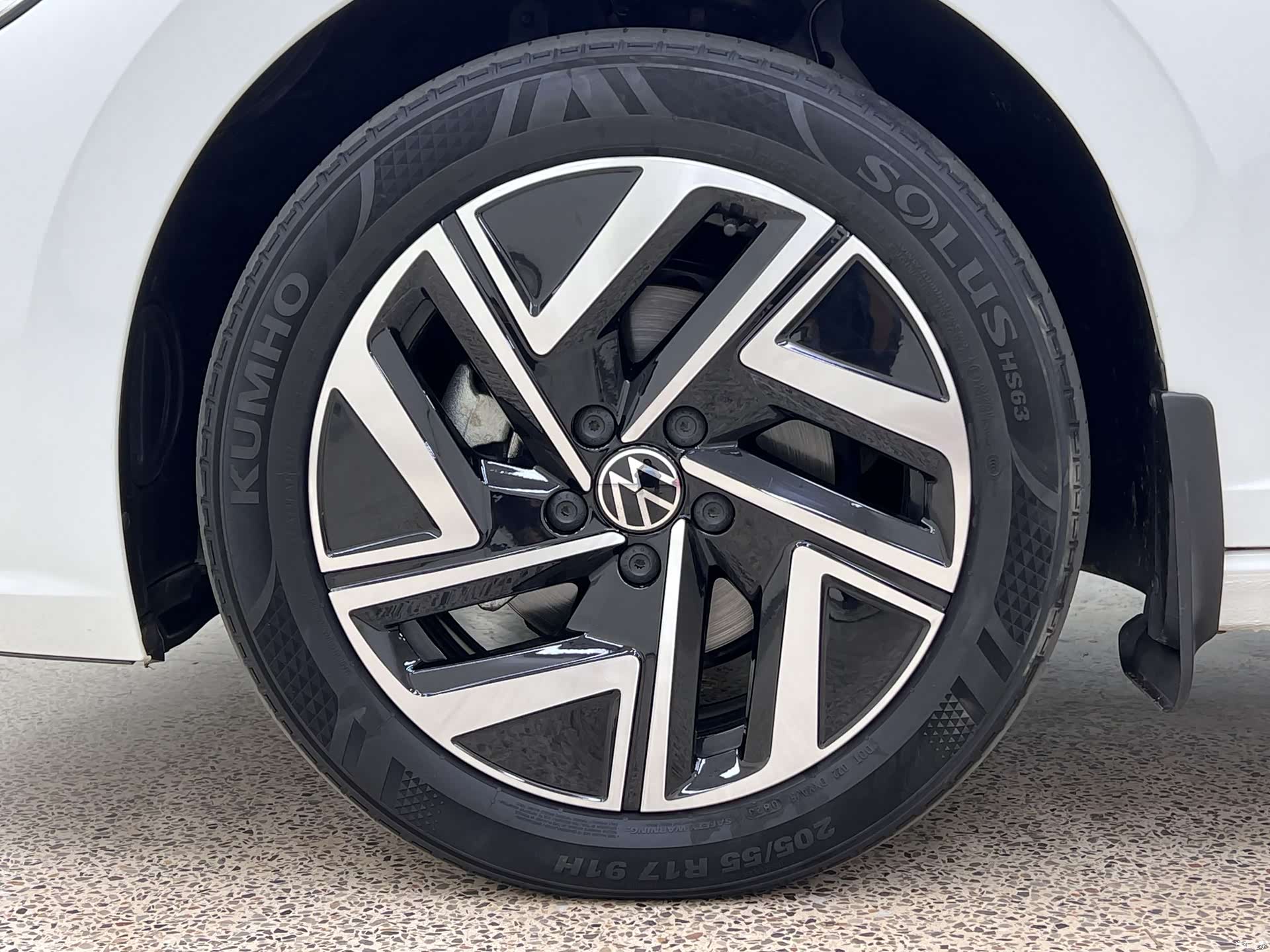 Volkswagen Sagitar, 2023 19