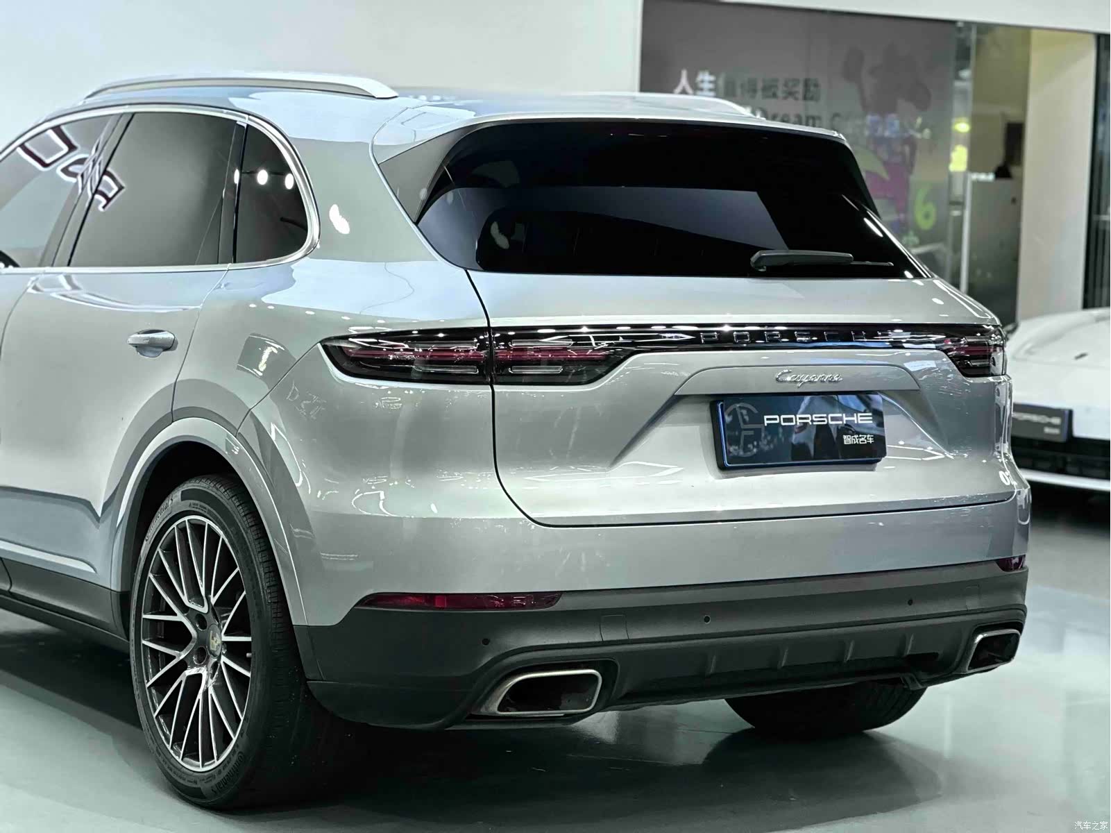 Porsche Cayenne, 2022 11