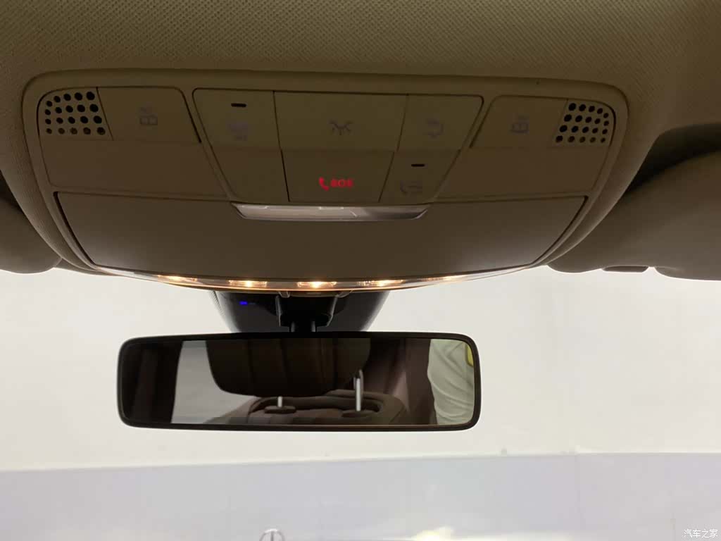 Mercedes-Benz E-Class, 2023 27
