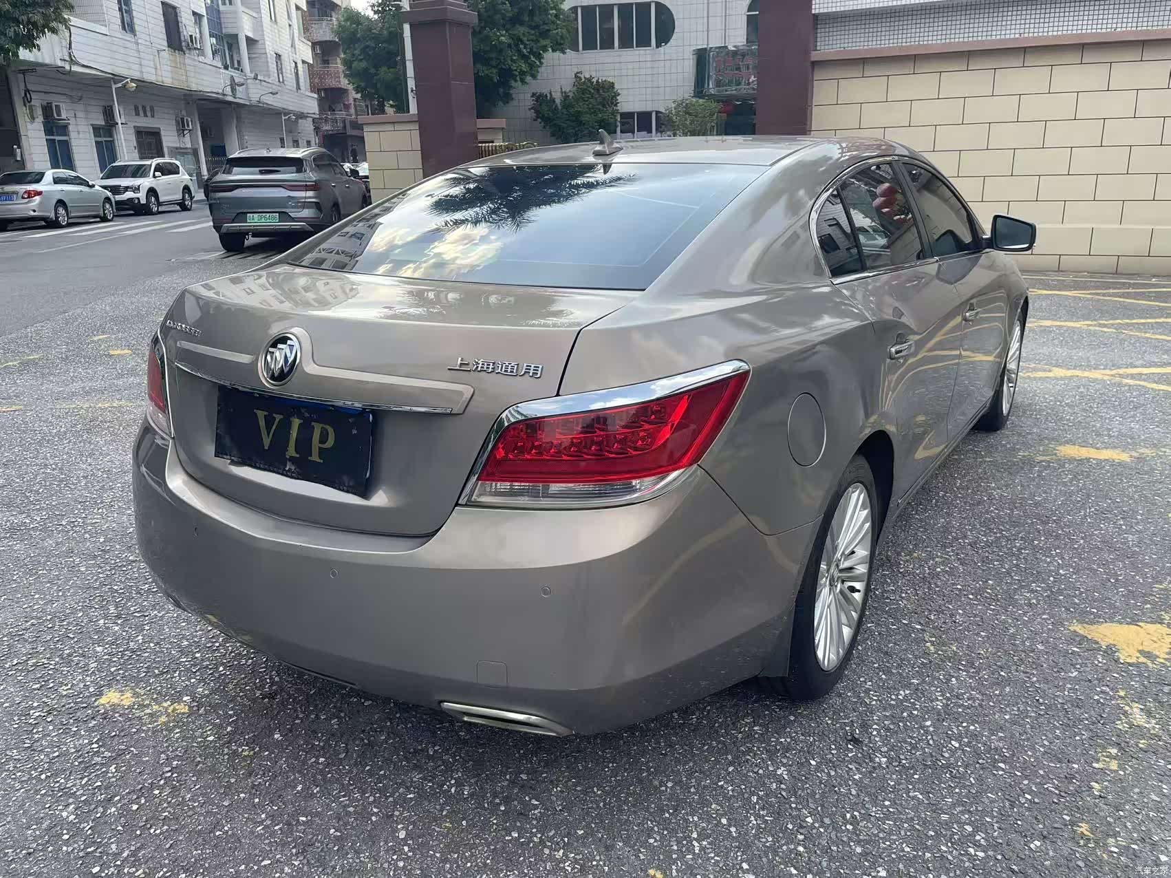 Buick LaCrosse, 2011 все фото