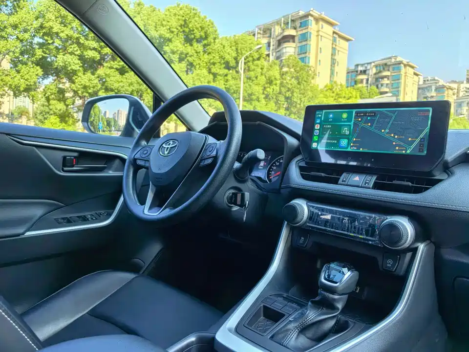 Toyota RAV4 Rongfang