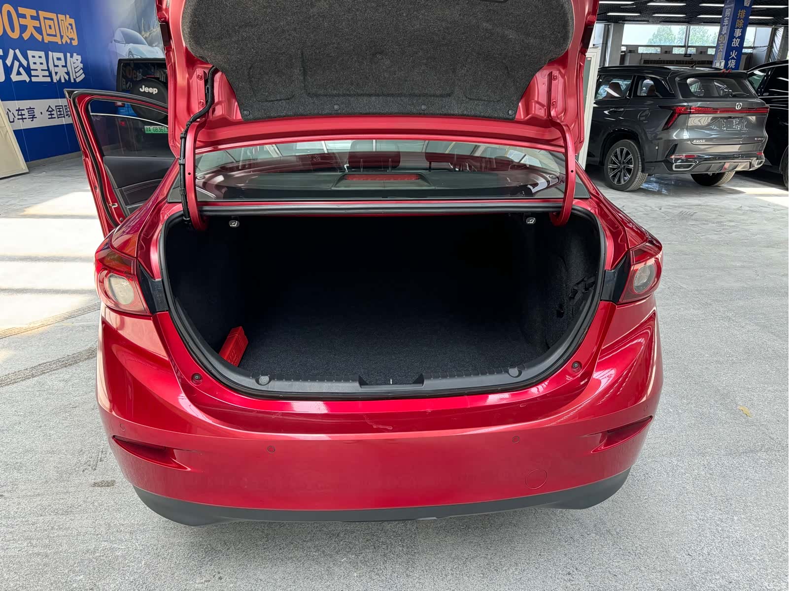 Mazda Mazda3, 2017 все фото
