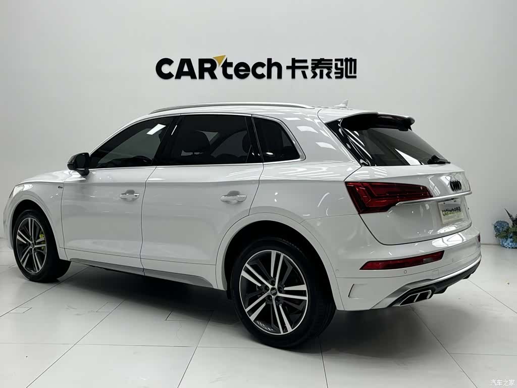 Audi Q5L, 2022 10