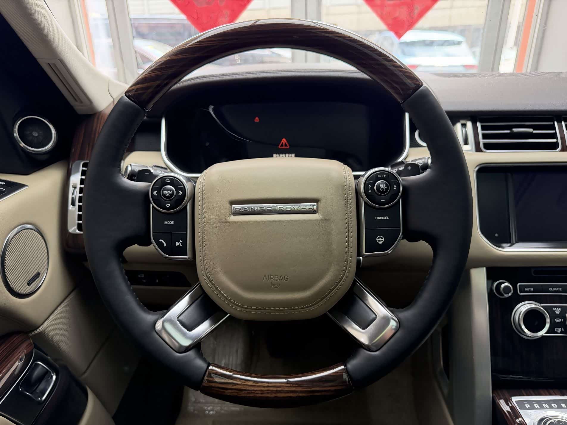 Land Rover Range Rover, 2013 10